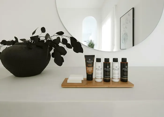 Le Blanc Nest Santorini - Family / Couples Luxury House Mesariá